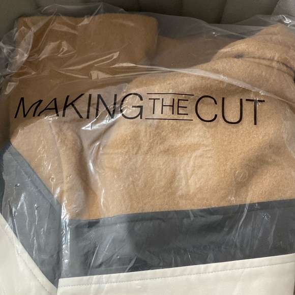 Making The Cut Wool Coat - Picture 3 of 5